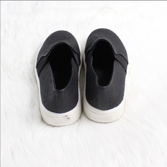 VINCE Berlin Python Embossed Slip-On Sneaker LIKE NEW - Picture 5 of 14
